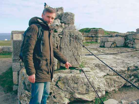 профессиональный реставратор Анатолий Туманов