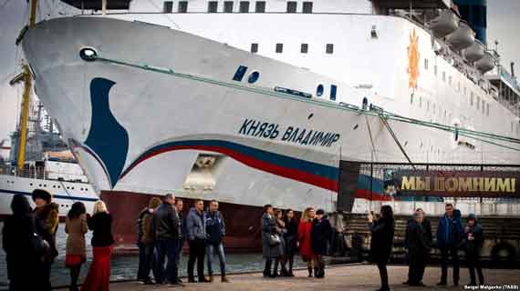 Круизный лайнер «Князь Владимир» в порту Севастополя