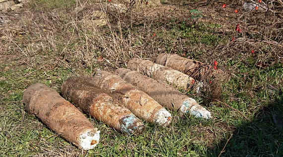 Севастопольская пенсионерка нашла в своем огороде шесть снарядов времен войны