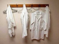 «Без бумажки ты – букашка»: как российская страховая медицина убивает крымчан