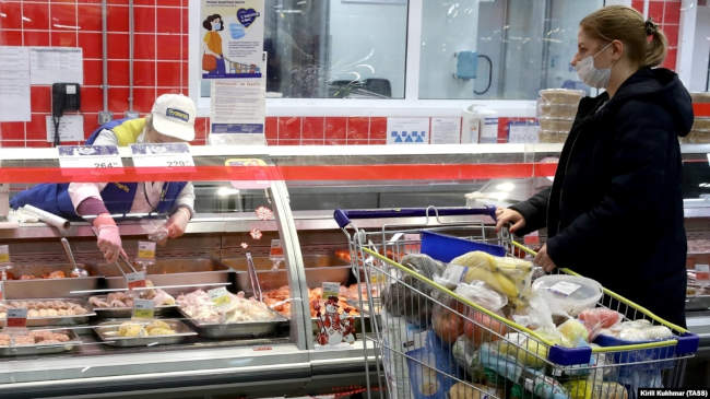 Россияне стали больше экономить на продуктах питания
