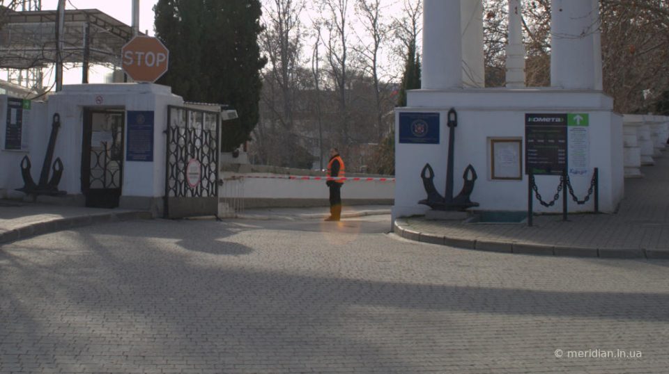 въезд на территорию Севастопольского морского порта