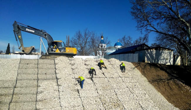 дамба на реке Каче построена