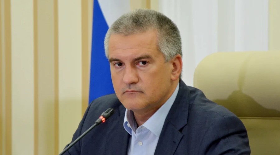 Глава Крыма Сергей Аксенов фото