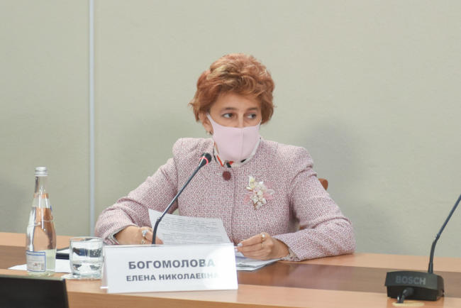 Директор департамента образования и науки Севастополя Елена Богомолова